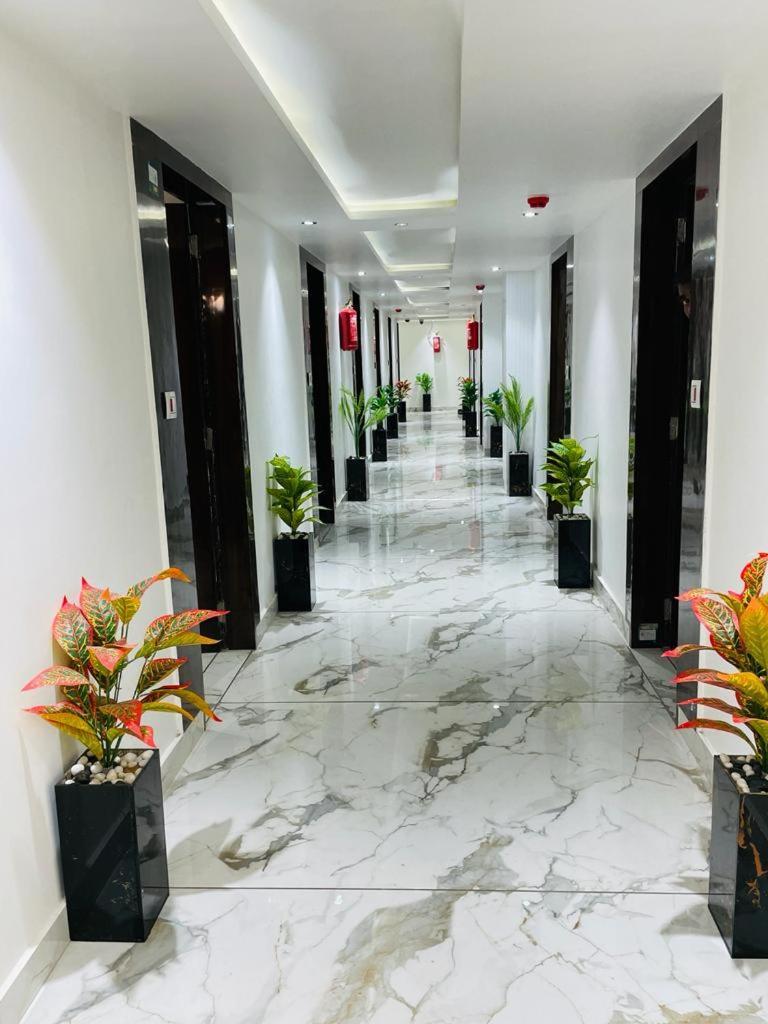 Hotel New German Αχμπανταμπάντ Εξωτερικό φωτογραφία