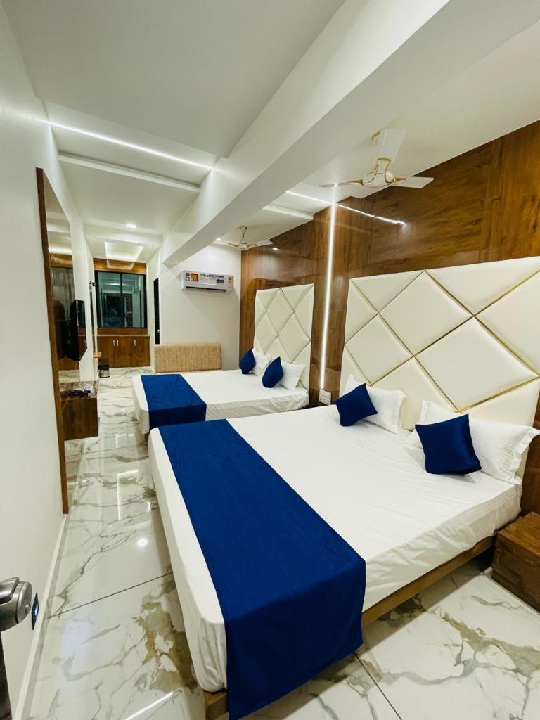 Hotel New German Αχμπανταμπάντ Εξωτερικό φωτογραφία